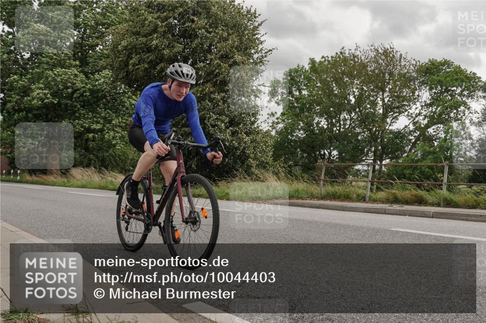30.08.2026 - Elbe Triathlon Hamburg Michael Burmester http://msf.ph/oto/10044403 30.08.2026 15:04:31 Radfahren  meine-sportfotos.de