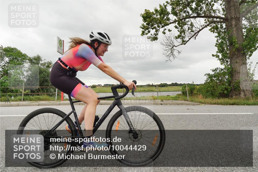 30.08.2026 - Elbe Triathlon Hamburg Michael Burmester http://msf.ph/oto/10044429 30.08.2026 14:15:11 Radfahren 160, 167 meine-sportfotos.de