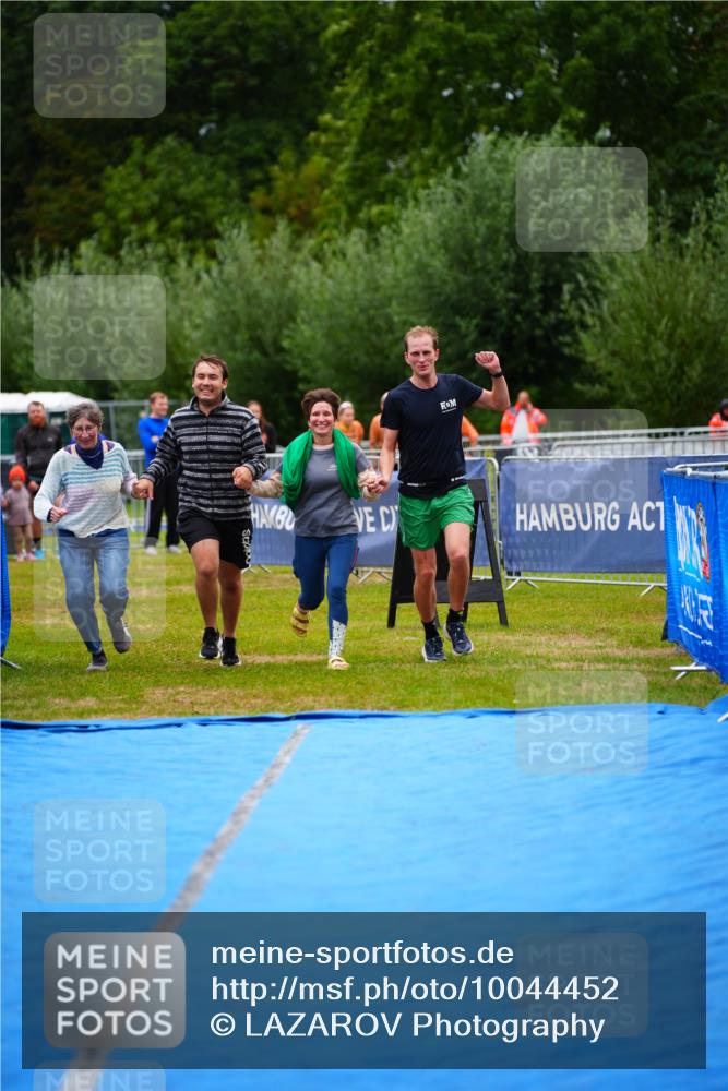 30.08.2026 - Elbe Triathlon Hamburg LAZAROV Photography http://msf.ph/oto/10044452 30.08.2026 16:44:42 Ziel  meine-sportfotos.de