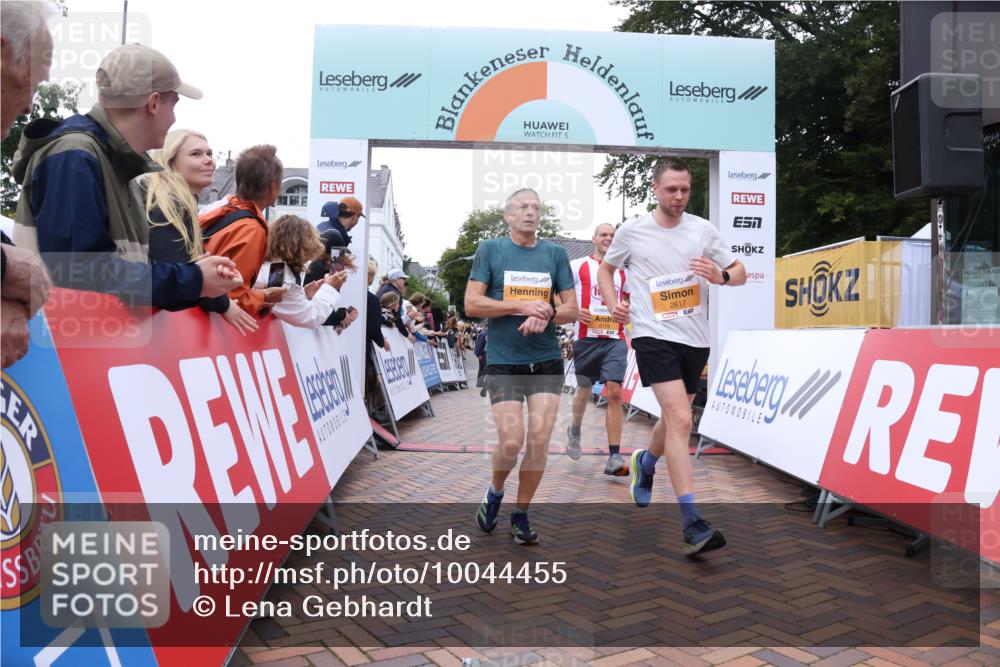 30.08.2026 - Blankeneser Heldenlauf Lena Gebhardt http://msf.ph/oto/10044455 30.08.2026 11:49:59 Ziel 2054, 2178, 2365, 2550, 2569, 2617, 2674 meine-sportfotos.de
