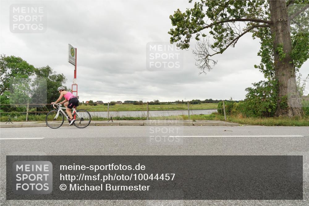 30.08.2026 - Elbe Triathlon Hamburg Michael Burmester http://msf.ph/oto/10044457 30.08.2026 14:15:33 Radfahren 147 meine-sportfotos.de