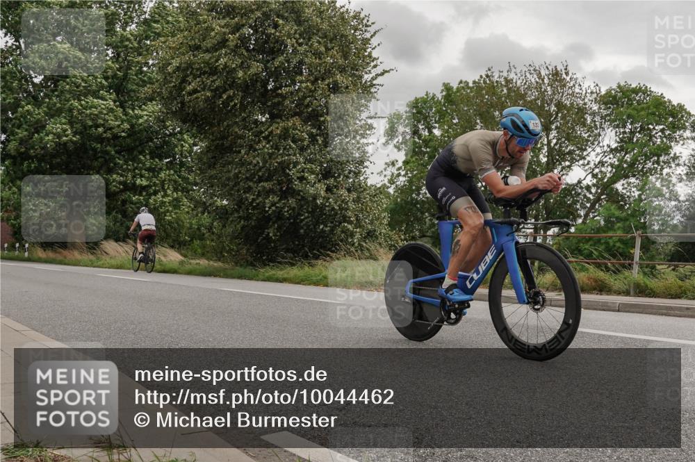 30.08.2026 - Elbe Triathlon Hamburg Michael Burmester http://msf.ph/oto/10044462 30.08.2026 15:05:14 Radfahren  meine-sportfotos.de