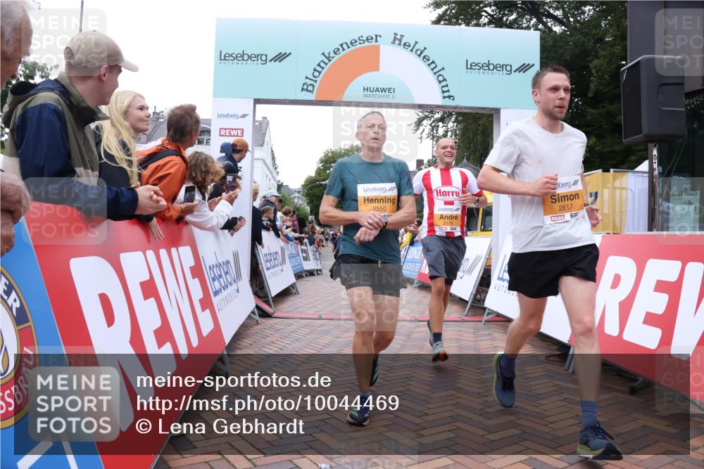 30.08.2026 - Blankeneser Heldenlauf Lena Gebhardt http://msf.ph/oto/10044469 30.08.2026 11:50:00 Ziel 2054, 2178, 2550, 2569, 2617, 2674 meine-sportfotos.de