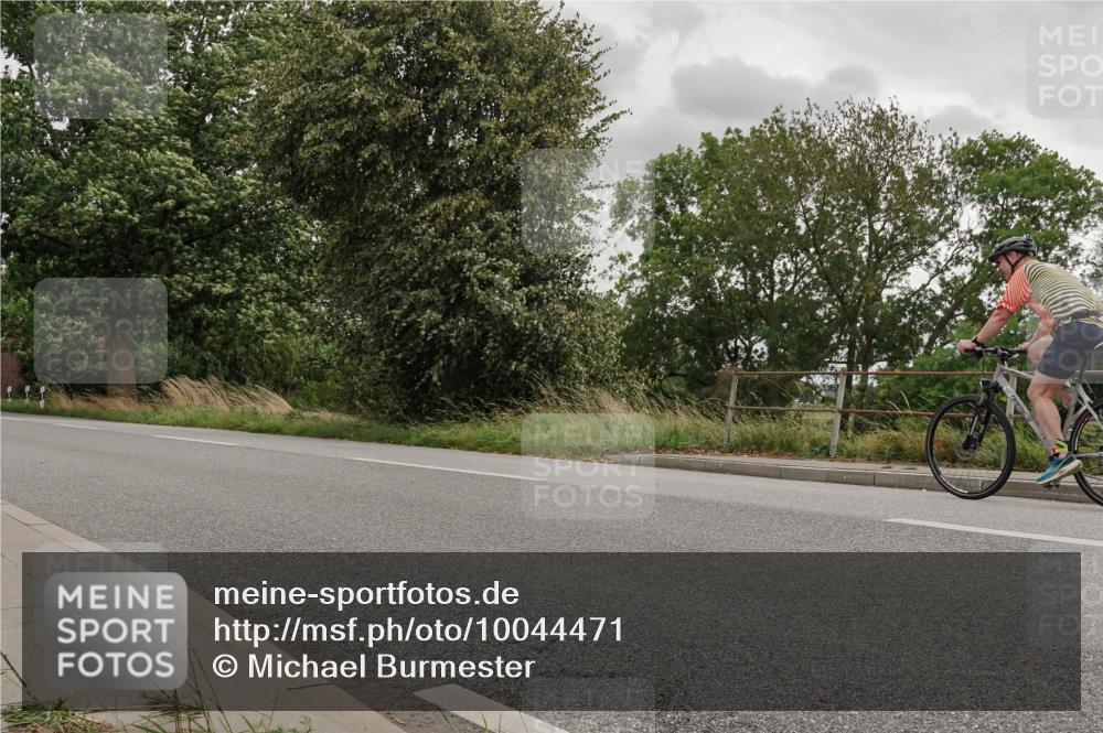 30.08.2026 - Elbe Triathlon Hamburg Michael Burmester http://msf.ph/oto/10044471 30.08.2026 15:05:24 Radfahren  meine-sportfotos.de