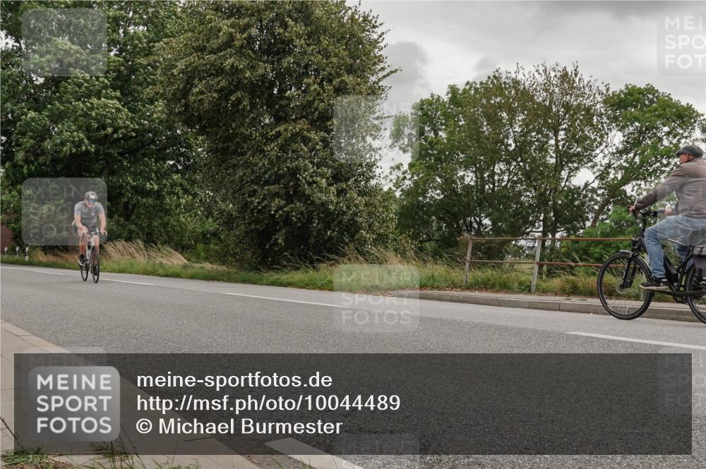 30.08.2026 - Elbe Triathlon Hamburg Michael Burmester http://msf.ph/oto/10044489 30.08.2026 15:06:01 Radfahren  meine-sportfotos.de