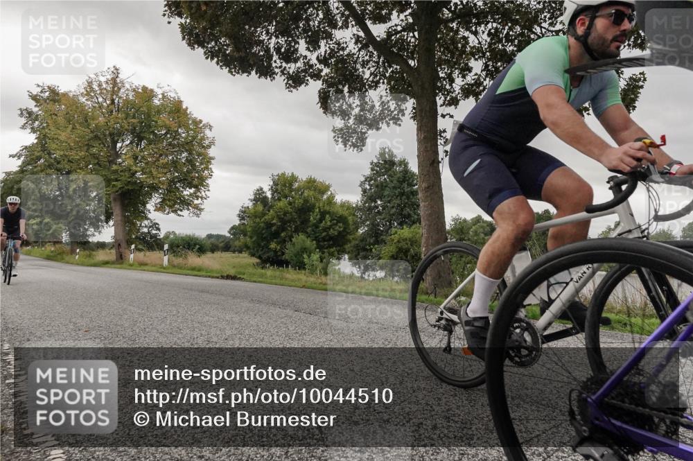30.08.2026 - Elbe Triathlon Hamburg Michael Burmester http://msf.ph/oto/10044510 30.08.2026 09:23:59 Radfahren 240, 535, 583, 612, 621, 643 meine-sportfotos.de