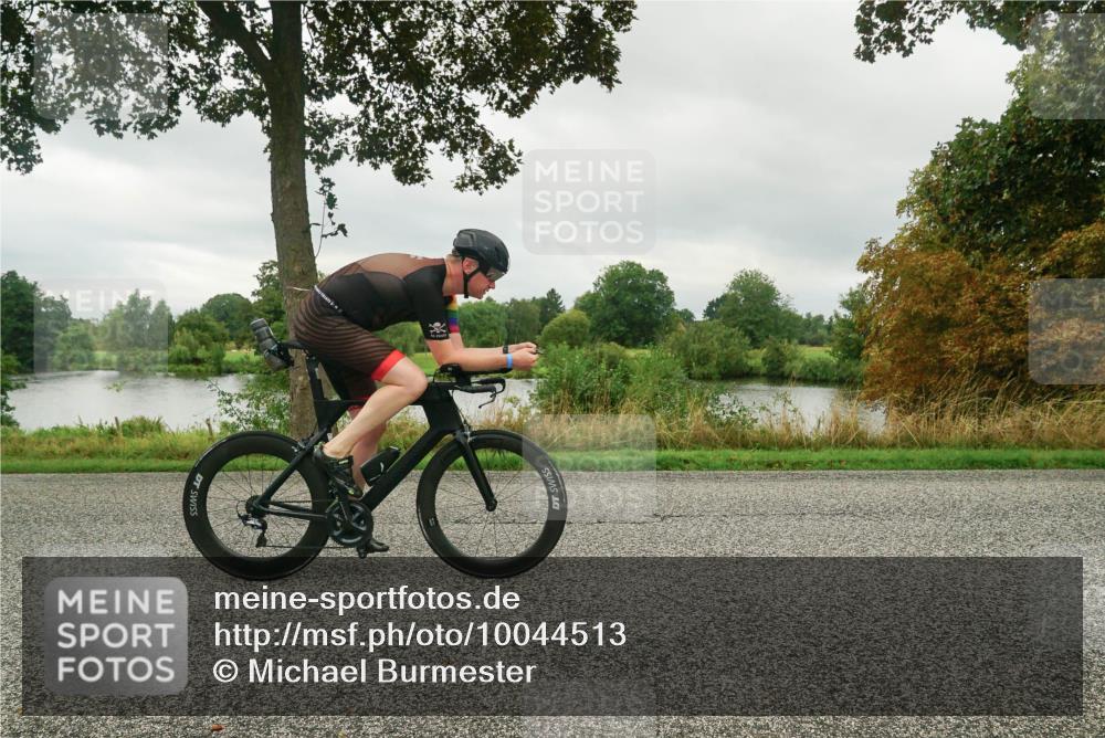 30.08.2026 - Elbe Triathlon Hamburg Michael Burmester http://msf.ph/oto/10044513 30.08.2026 09:12:34 Radfahren 192, 192, 324, 341, 595 meine-sportfotos.de
