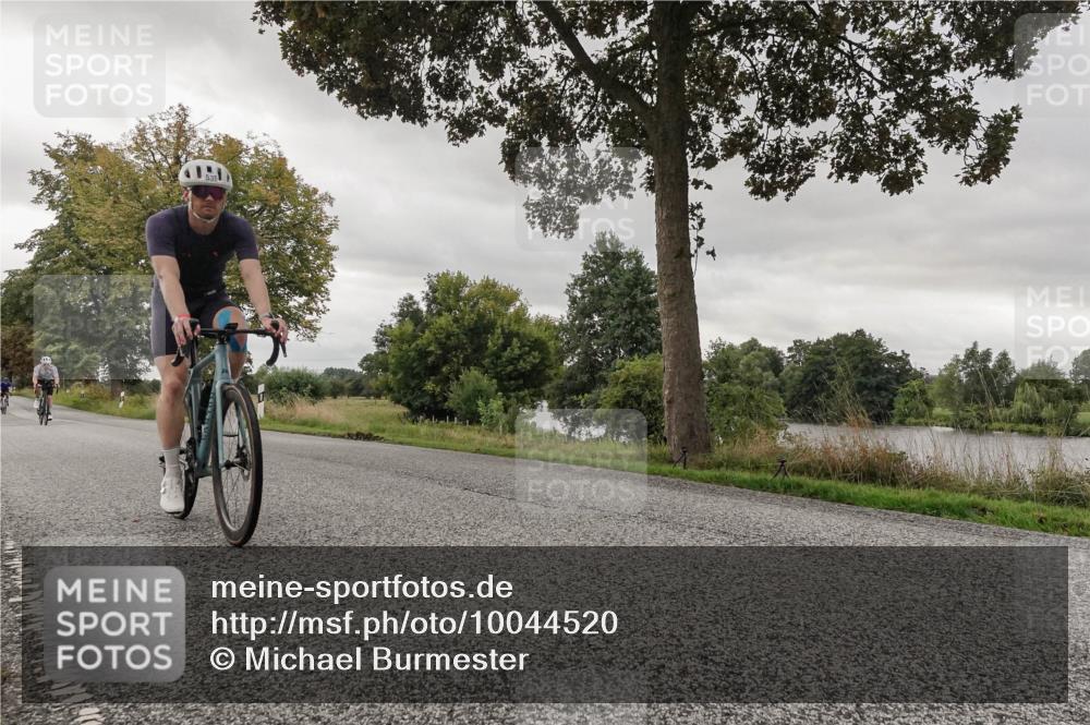 30.08.2026 - Elbe Triathlon Hamburg Michael Burmester http://msf.ph/oto/10044520 30.08.2026 09:24:01 Radfahren 240, 535, 583, 612, 621, 643 meine-sportfotos.de
