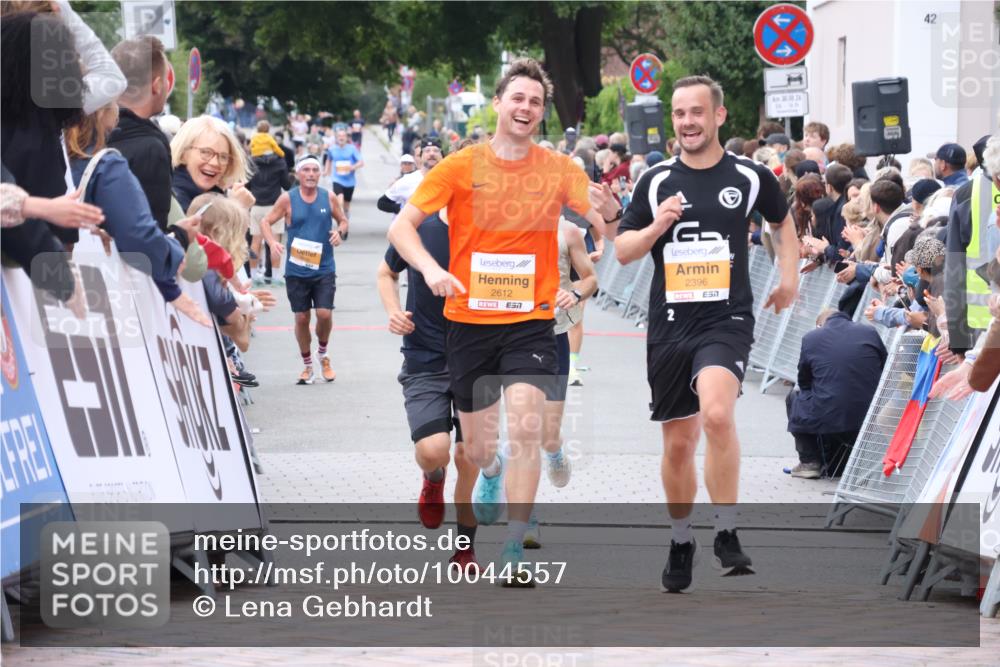 30.08.2026 - Blankeneser Heldenlauf Lena Gebhardt http://msf.ph/oto/10044557 30.08.2026 11:50:06 Ziel 2178, 2396, 2550, 2612, 2617, 2674 meine-sportfotos.de