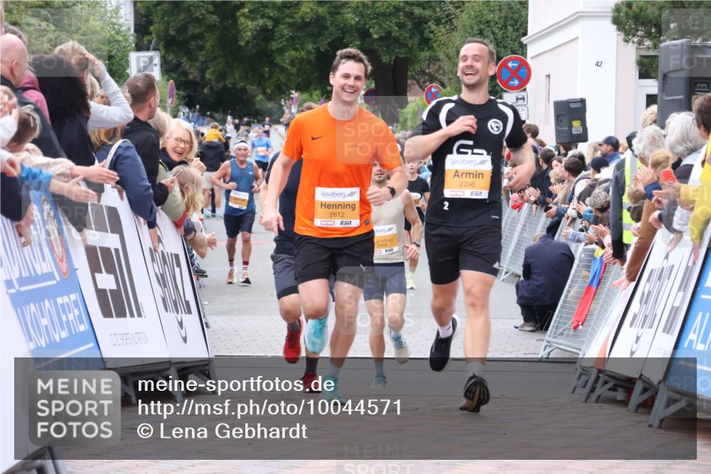 30.08.2026 - Blankeneser Heldenlauf Lena Gebhardt http://msf.ph/oto/10044571 30.08.2026 11:50:07 Ziel 2178, 2396, 2612, 2674, 2739 meine-sportfotos.de