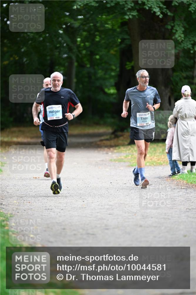 30.08.2026 - Blankeneser Heldenlauf Dr. Thomas Lammeyer http://msf.ph/oto/10044581 30.08.2026 11:20:55 Laufen 4172, 4258 meine-sportfotos.de