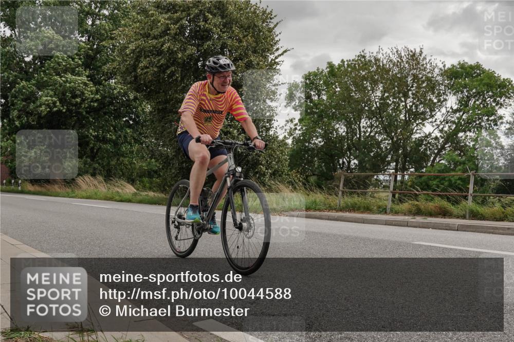 30.08.2026 - Elbe Triathlon Hamburg Michael Burmester http://msf.ph/oto/10044588 30.08.2026 15:07:03 Radfahren  meine-sportfotos.de