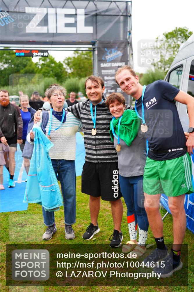 30.08.2026 - Elbe Triathlon Hamburg LAZAROV Photography http://msf.ph/oto/10044615 30.08.2026 16:45:21 Ziel  meine-sportfotos.de