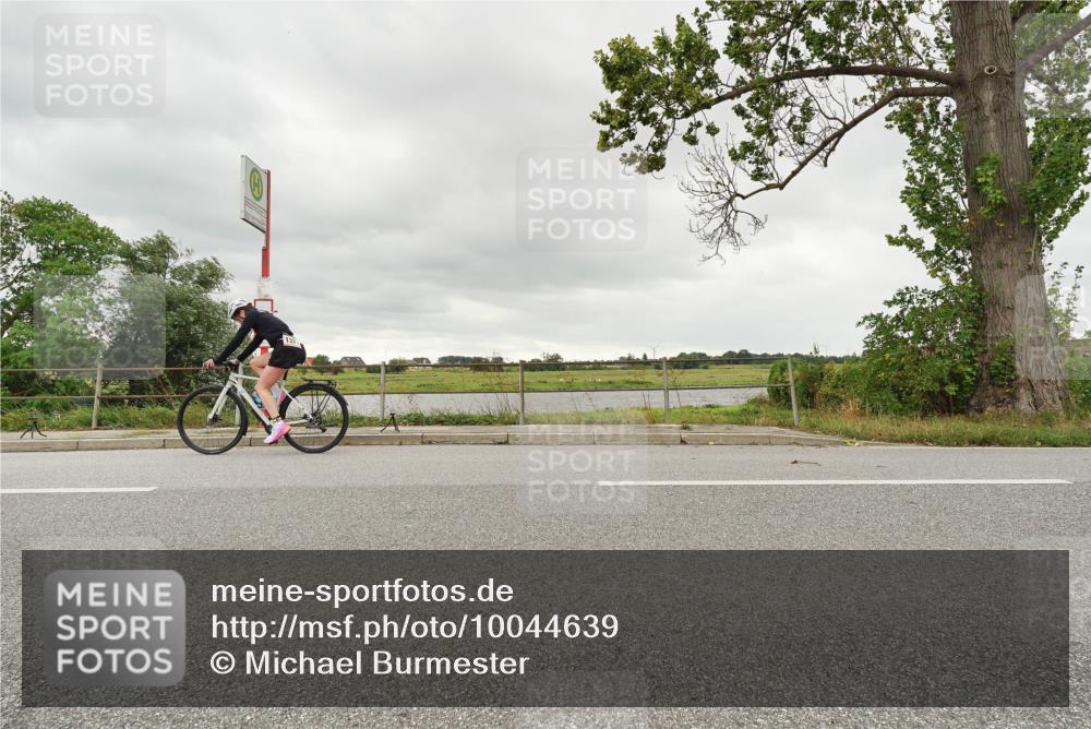 30.08.2026 - Elbe Triathlon Hamburg Michael Burmester http://msf.ph/oto/10044639 30.08.2026 14:16:46 Radfahren  meine-sportfotos.de