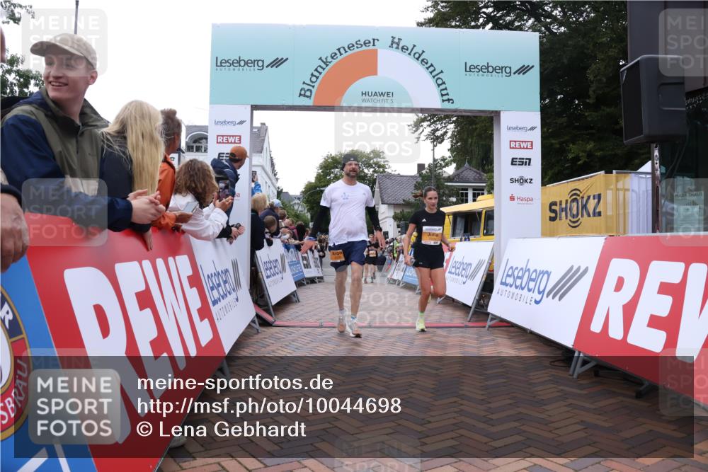 30.08.2026 - Blankeneser Heldenlauf Lena Gebhardt http://msf.ph/oto/10044698 30.08.2026 11:50:14 Ziel 2017, 2028, 2060, 2396, 2612, 2739, 2805, 2958 meine-sportfotos.de