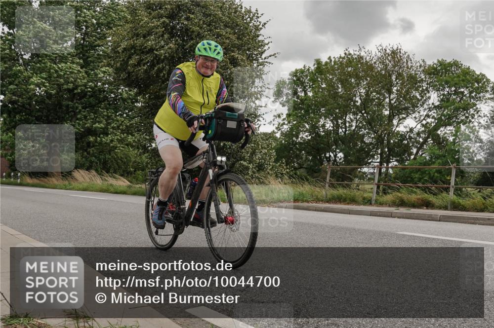 30.08.2026 - Elbe Triathlon Hamburg Michael Burmester http://msf.ph/oto/10044700 30.08.2026 15:11:23 Radfahren  meine-sportfotos.de