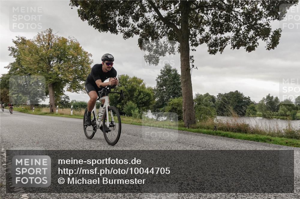 30.08.2026 - Elbe Triathlon Hamburg Michael Burmester http://msf.ph/oto/10044705 30.08.2026 09:24:51 Radfahren 242, 513, 540, 608, 683 meine-sportfotos.de