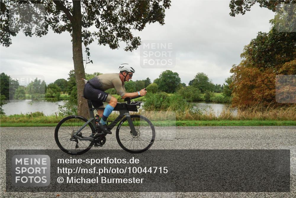 30.08.2026 - Elbe Triathlon Hamburg Michael Burmester http://msf.ph/oto/10044715 30.08.2026 09:13:29 Radfahren 248 meine-sportfotos.de