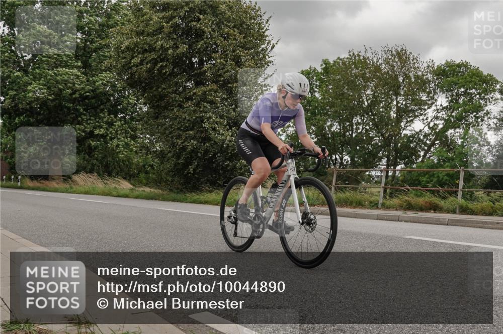 30.08.2026 - Elbe Triathlon Hamburg Michael Burmester http://msf.ph/oto/10044890 30.08.2026 15:16:59 Radfahren  meine-sportfotos.de