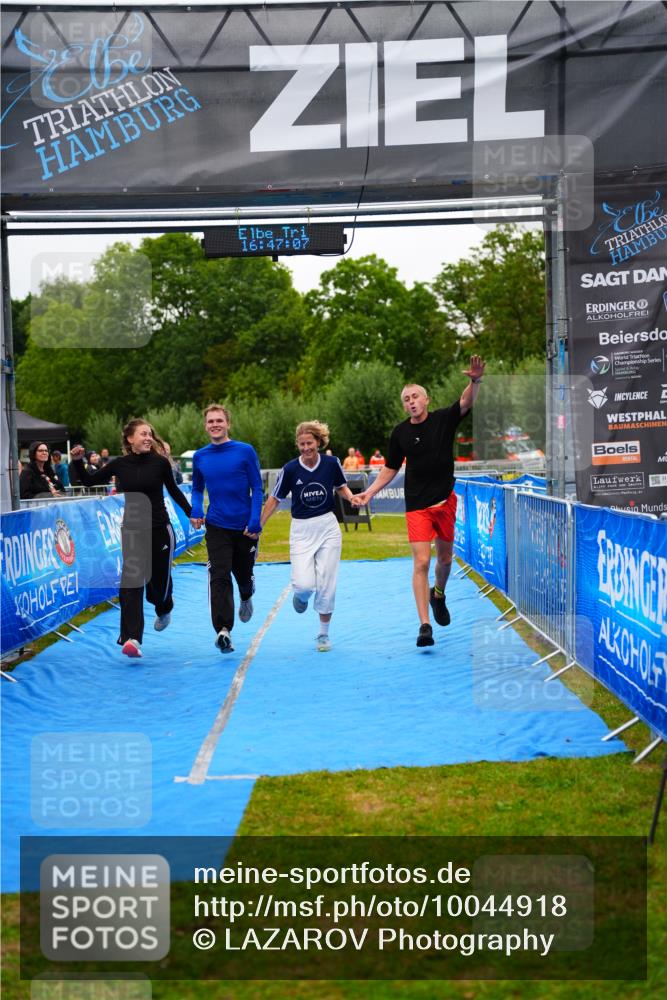 30.08.2026 - Elbe Triathlon Hamburg LAZAROV Photography http://msf.ph/oto/10044918 30.08.2026 16:47:06 Ziel  meine-sportfotos.de