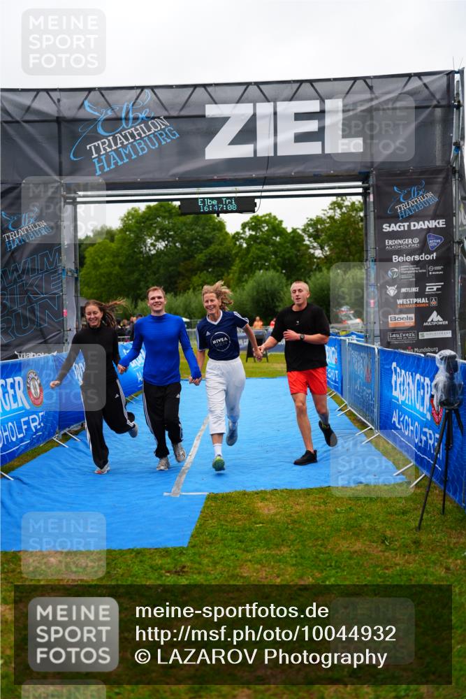 30.08.2026 - Elbe Triathlon Hamburg LAZAROV Photography http://msf.ph/oto/10044932 30.08.2026 16:47:07 Ziel  meine-sportfotos.de