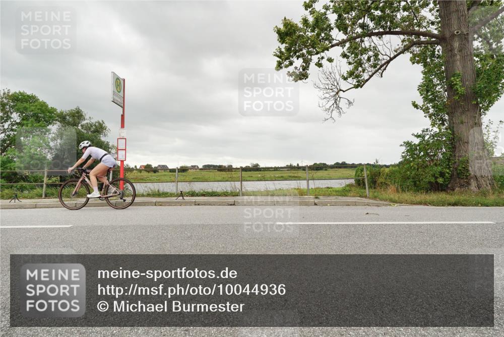 30.08.2026 - Elbe Triathlon Hamburg Michael Burmester http://msf.ph/oto/10044936 30.08.2026 14:18:55 Radfahren 130 meine-sportfotos.de