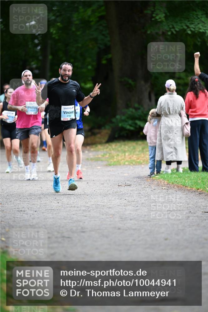 30.08.2026 - Blankeneser Heldenlauf Dr. Thomas Lammeyer http://msf.ph/oto/10044941 30.08.2026 11:21:52 Laufen 4222, 4192 meine-sportfotos.de