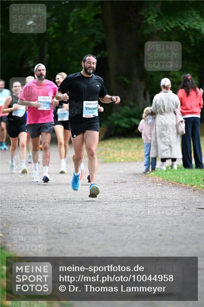 30.08.2026 - Blankeneser Heldenlauf Dr. Thomas Lammeyer http://msf.ph/oto/10044958 30.08.2026 11:21:52 Laufen 4222, 4192 meine-sportfotos.de