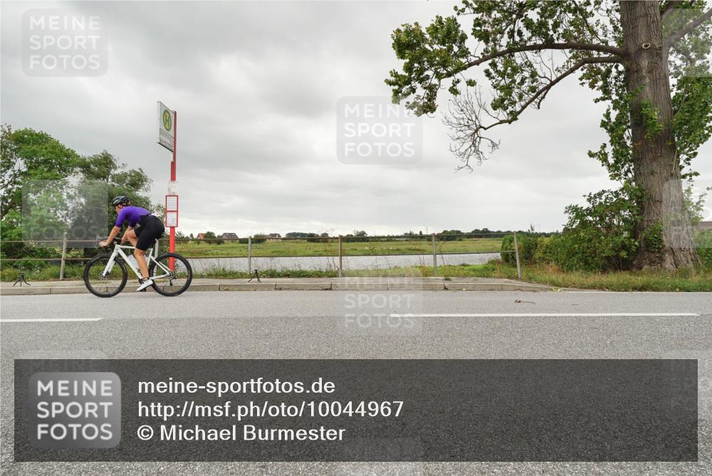 30.08.2026 - Elbe Triathlon Hamburg Michael Burmester http://msf.ph/oto/10044967 30.08.2026 14:19:20 Radfahren 163 meine-sportfotos.de
