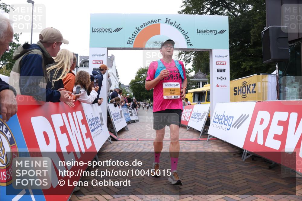30.08.2026 - Blankeneser Heldenlauf Lena Gebhardt http://msf.ph/oto/10045015 30.08.2026 11:50:39 Ziel 2947 meine-sportfotos.de