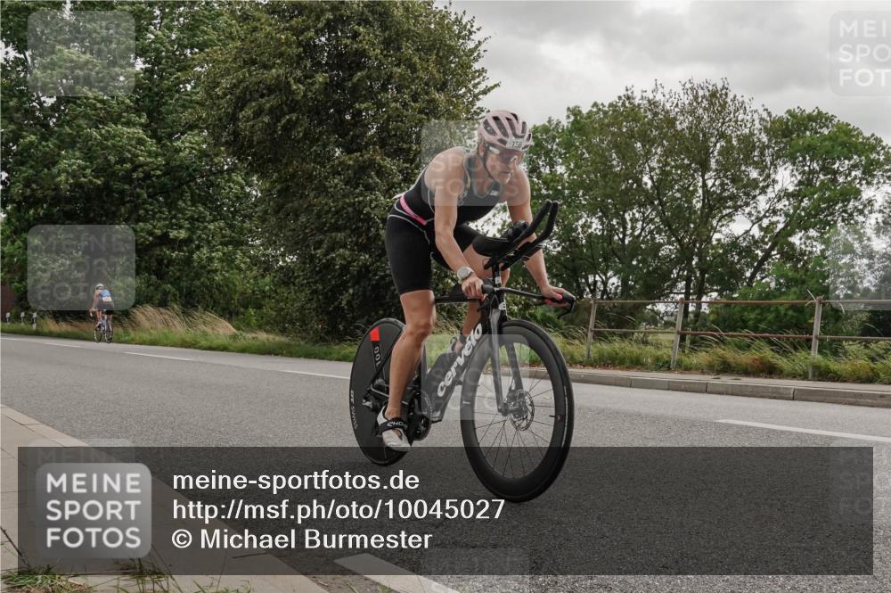 30.08.2026 - Elbe Triathlon Hamburg Michael Burmester http://msf.ph/oto/10045027 30.08.2026 15:20:36 Radfahren  meine-sportfotos.de
