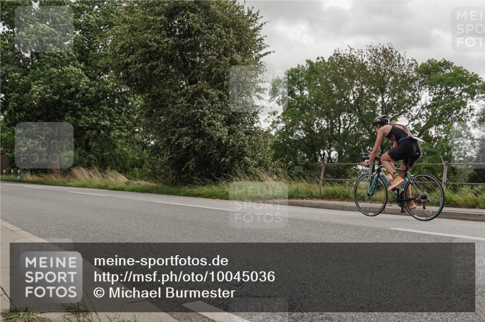 30.08.2026 - Elbe Triathlon Hamburg Michael Burmester http://msf.ph/oto/10045036 30.08.2026 15:20:44 Radfahren  meine-sportfotos.de