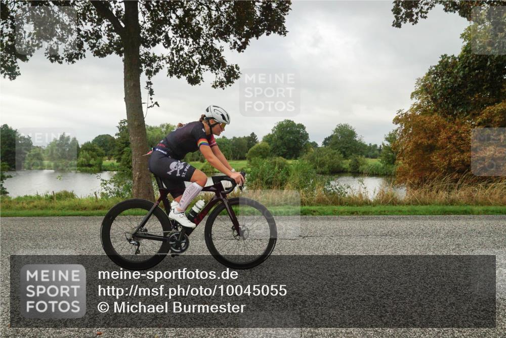 30.08.2026 - Elbe Triathlon Hamburg Michael Burmester http://msf.ph/oto/10045055 30.08.2026 09:15:20 Radfahren 249, 292, 348, 393 meine-sportfotos.de