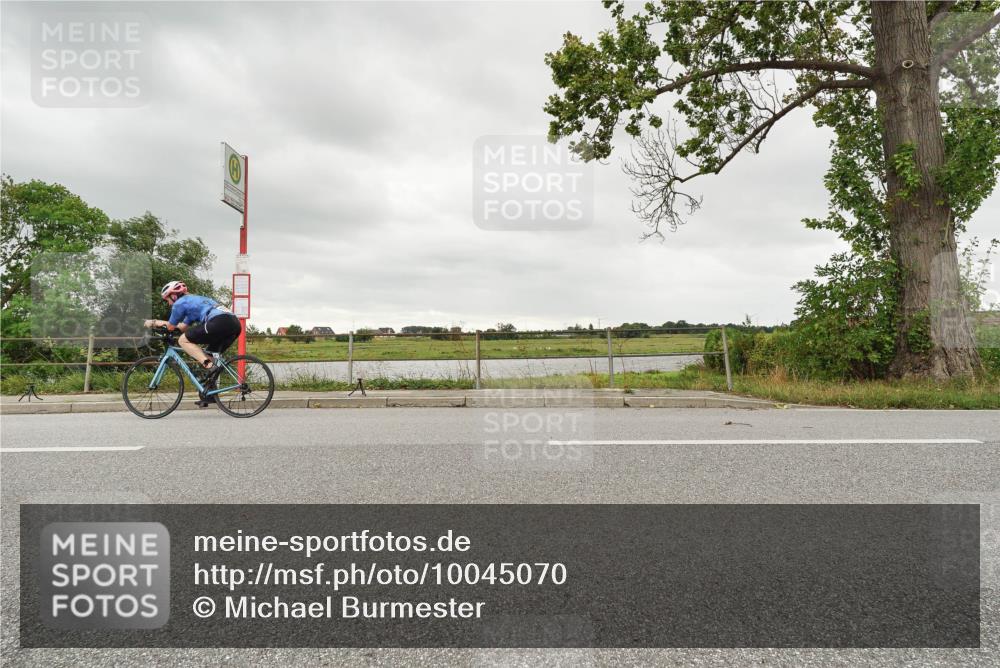 30.08.2026 - Elbe Triathlon Hamburg Michael Burmester http://msf.ph/oto/10045070 30.08.2026 14:19:45 Radfahren  meine-sportfotos.de