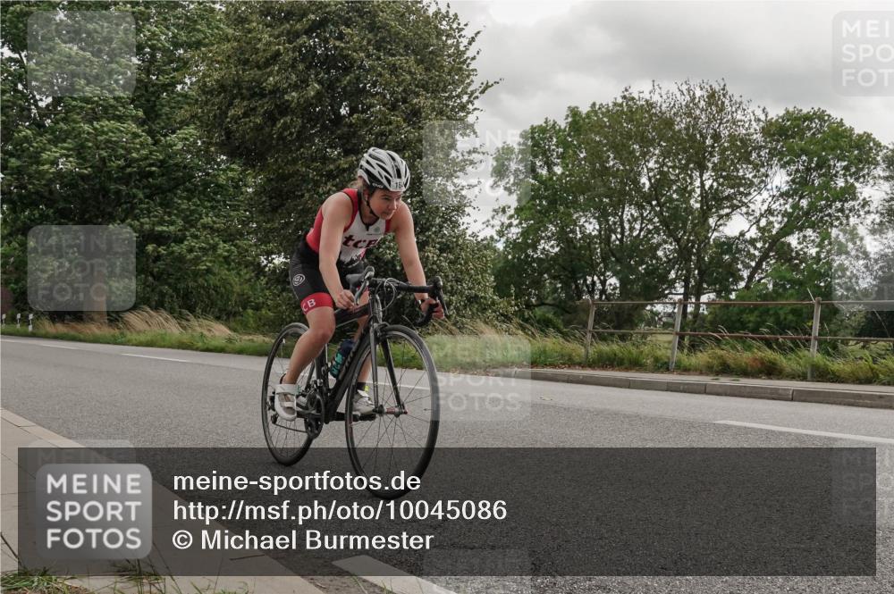 30.08.2026 - Elbe Triathlon Hamburg Michael Burmester http://msf.ph/oto/10045086 30.08.2026 15:21:40 Radfahren  meine-sportfotos.de