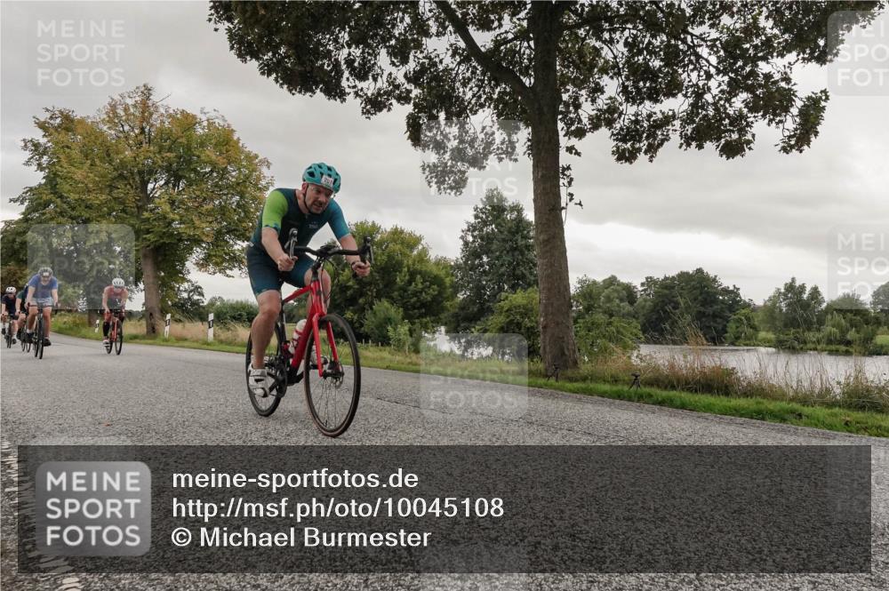 30.08.2026 - Elbe Triathlon Hamburg Michael Burmester http://msf.ph/oto/10045108 30.08.2026 09:26:29 Radfahren 201, 264, 347, 351, 423, 506, 579, 611, 756 meine-sportfotos.de