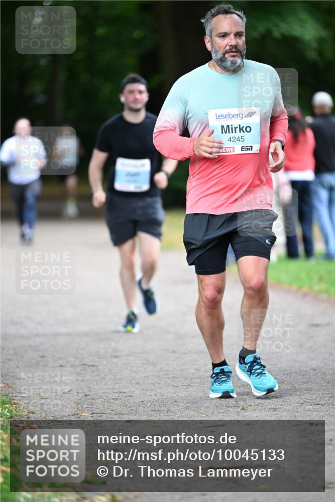 30.08.2026 - Blankeneser Heldenlauf Dr. Thomas Lammeyer http://msf.ph/oto/10045133 30.08.2026 11:22:03 Laufen 4245, 7 meine-sportfotos.de