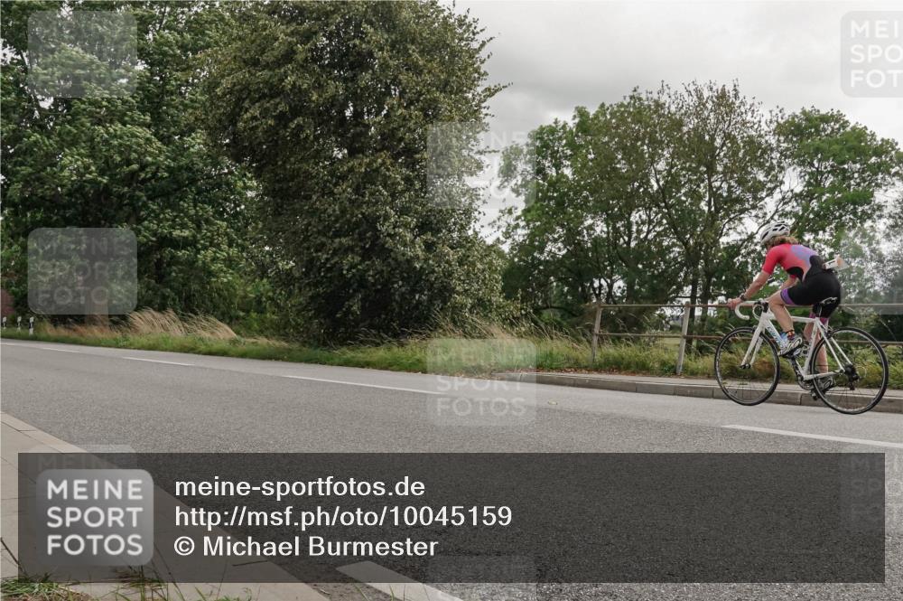 30.08.2026 - Elbe Triathlon Hamburg Michael Burmester http://msf.ph/oto/10045159 30.08.2026 15:22:26 Radfahren  meine-sportfotos.de