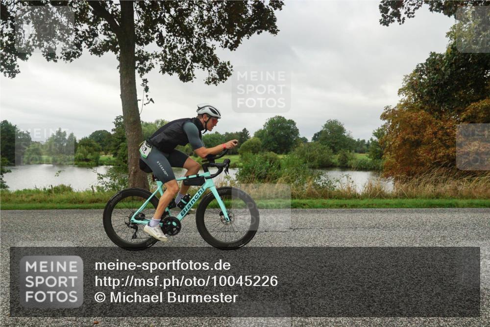 30.08.2026 - Elbe Triathlon Hamburg Michael Burmester http://msf.ph/oto/10045226 30.08.2026 09:16:33 Radfahren 231, 285, 327, 369, 376, 379, 622 meine-sportfotos.de