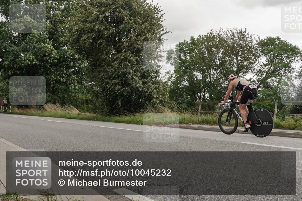30.08.2026 - Elbe Triathlon Hamburg Michael Burmester http://msf.ph/oto/10045232 30.08.2026 15:23:33 Radfahren  meine-sportfotos.de