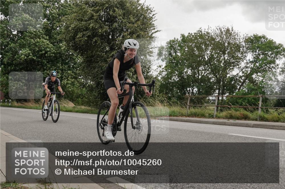 30.08.2026 - Elbe Triathlon Hamburg Michael Burmester http://msf.ph/oto/10045260 30.08.2026 15:23:57 Radfahren  meine-sportfotos.de