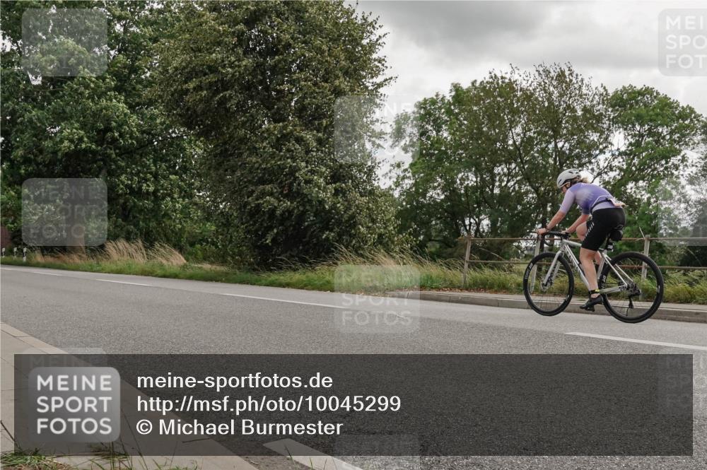 30.08.2026 - Elbe Triathlon Hamburg Michael Burmester http://msf.ph/oto/10045299 30.08.2026 15:24:44 Radfahren  meine-sportfotos.de
