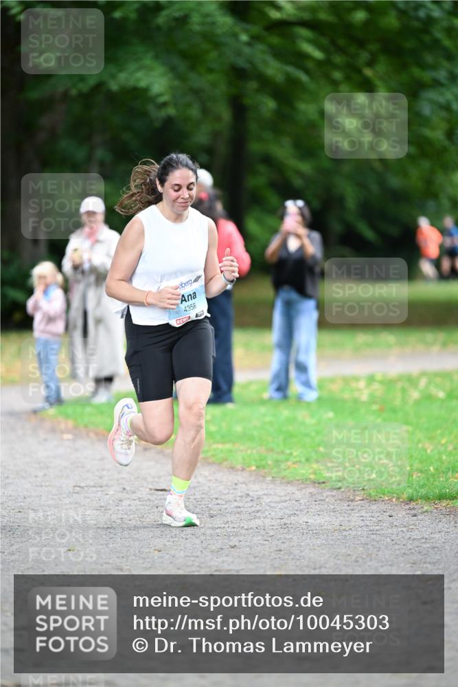 30.08.2026 - Blankeneser Heldenlauf Dr. Thomas Lammeyer http://msf.ph/oto/10045303 30.08.2026 11:22:13 Laufen 4358 meine-sportfotos.de