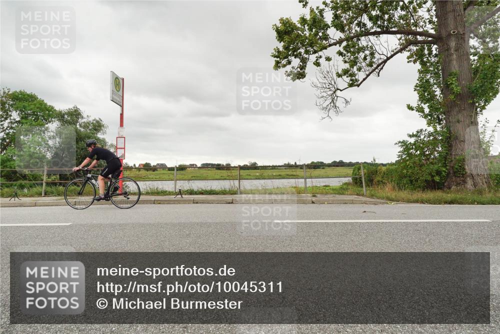 30.08.2026 - Elbe Triathlon Hamburg Michael Burmester http://msf.ph/oto/10045311 30.08.2026 14:21:28 Radfahren 151 meine-sportfotos.de