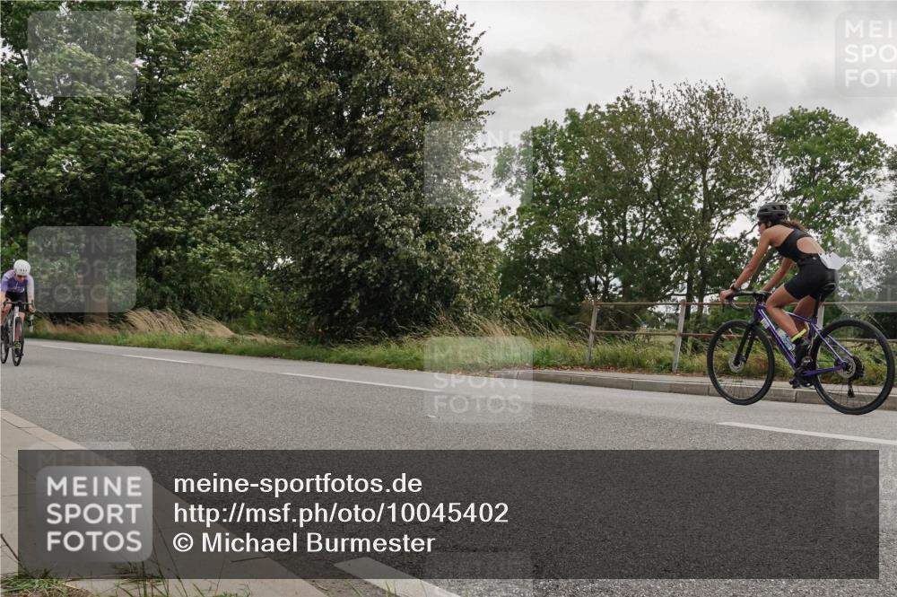 30.08.2026 - Elbe Triathlon Hamburg Michael Burmester http://msf.ph/oto/10045402 30.08.2026 15:25:59 Radfahren  meine-sportfotos.de