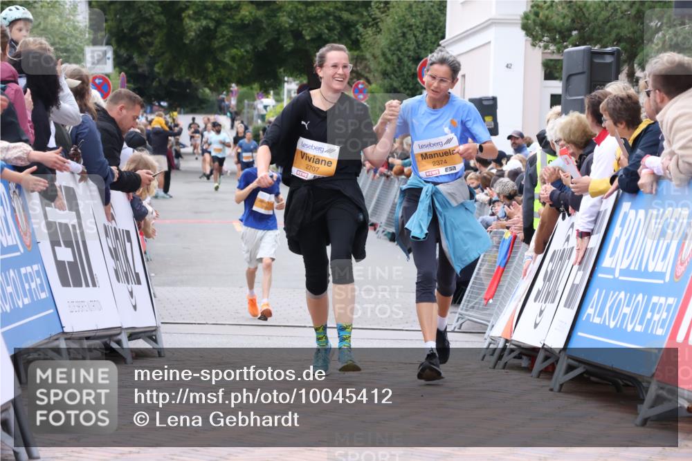 30.08.2026 - Blankeneser Heldenlauf Lena Gebhardt http://msf.ph/oto/10045412 30.08.2026 11:51:06 Ziel 2149, 2150, 2209, 2374, 2707, 2712 meine-sportfotos.de