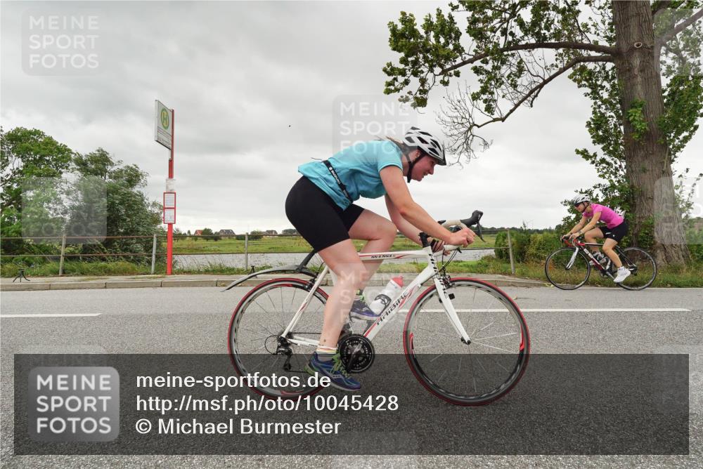 30.08.2026 - Elbe Triathlon Hamburg Michael Burmester http://msf.ph/oto/10045428 30.08.2026 14:22:32 Radfahren 142, 153 meine-sportfotos.de