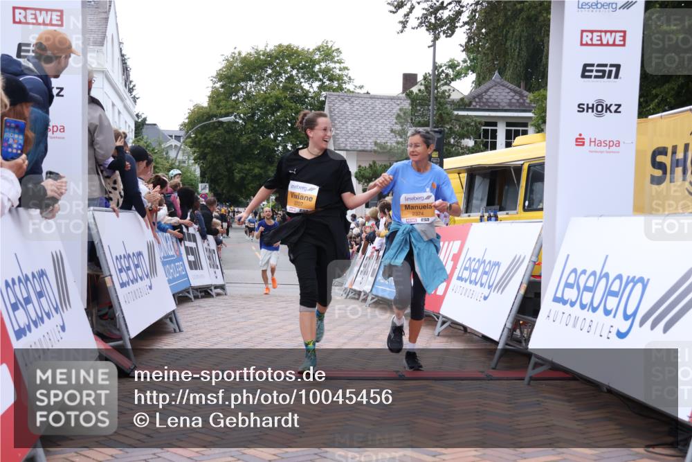 30.08.2026 - Blankeneser Heldenlauf Lena Gebhardt http://msf.ph/oto/10045456 30.08.2026 11:51:09 Ziel 2374, 2694, 2707 meine-sportfotos.de