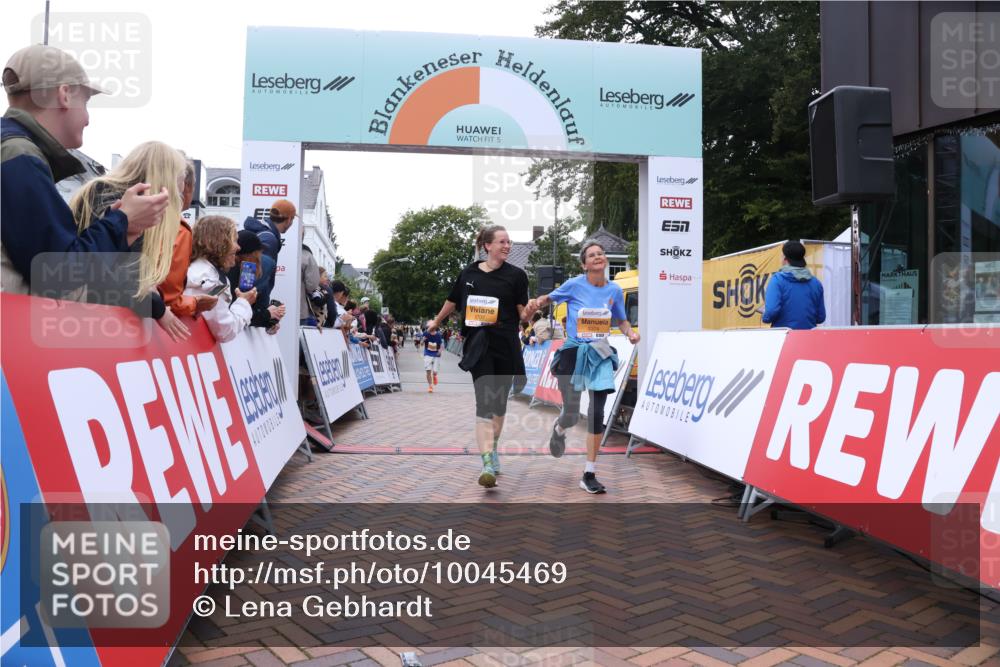 30.08.2026 - Blankeneser Heldenlauf Lena Gebhardt http://msf.ph/oto/10045469 30.08.2026 11:51:09 Ziel 2374, 2694, 2707 meine-sportfotos.de