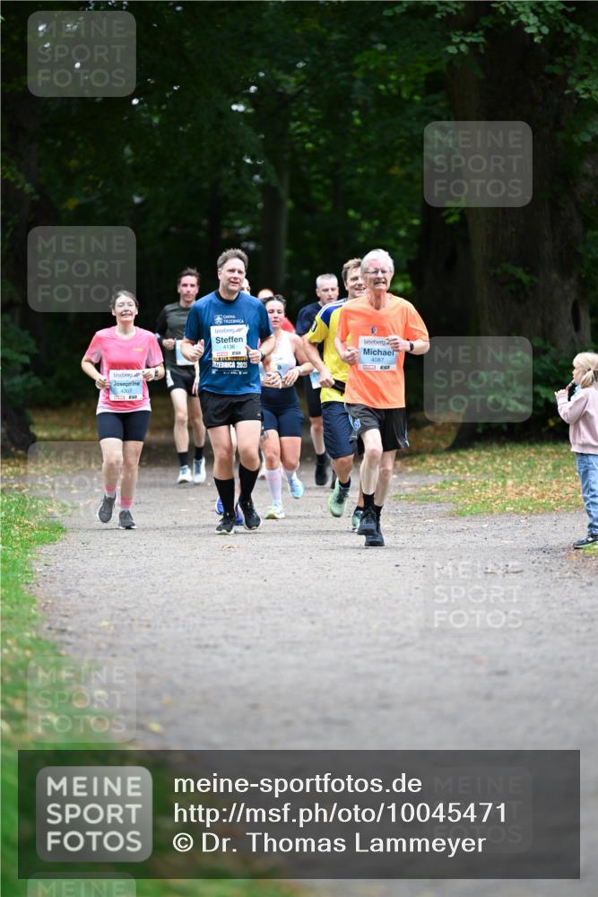 30.08.2026 - Blankeneser Heldenlauf Dr. Thomas Lammeyer http://msf.ph/oto/10045471 30.08.2026 11:22:41 Laufen 4307, 4136, 2025, 4087, 257 meine-sportfotos.de